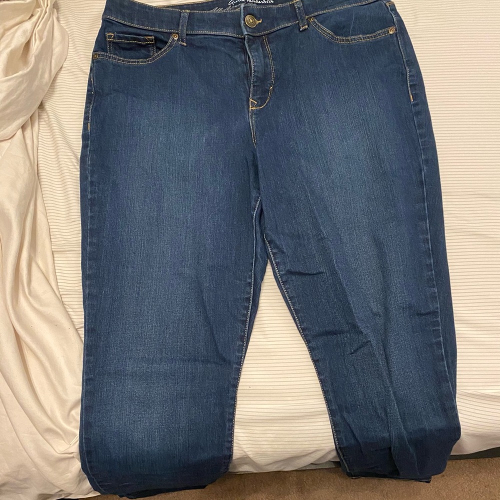 Gloria Vanderbilt Dark-wash Jeans